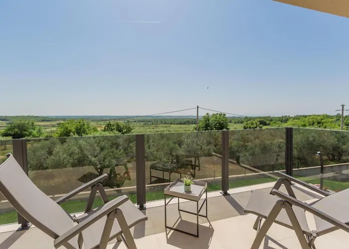 Bella N 빌라 Višnjan